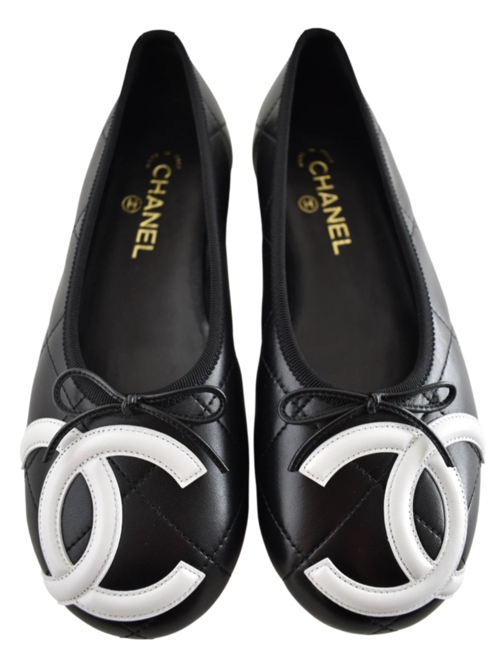 Chanel 26M Coco Beach Cambon Black White CC XL Logo Ballet Ballerina Flat 38
